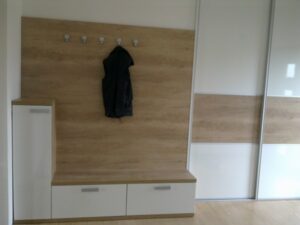 Předsíňová stěna se skříní - Impress Pacov