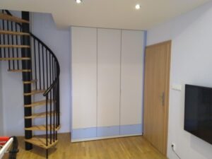 Vestavěná skříň se šuplíky dole - Impress Pacov