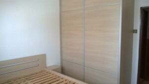 Klasická vestavěná skříň - Impress Pacov